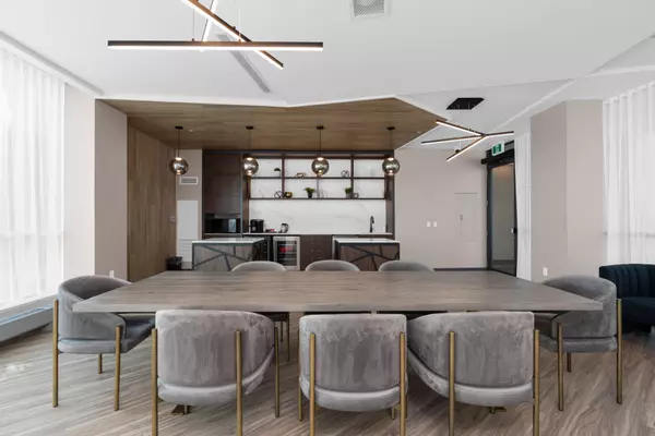 Innisfil, ON L9S 0R5,415 Sea Ray AVE #123