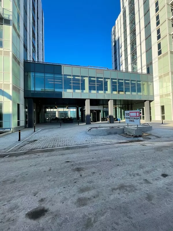 Vaughan, ON L4K 0M7,10 Honeycrisp CRES #1809