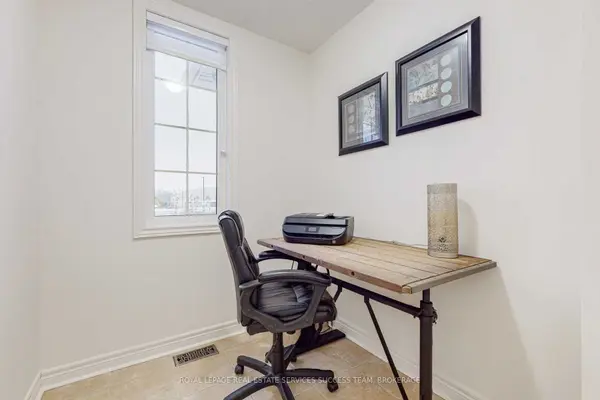 Caledon, ON L7C 3S2,14 McDevitt LN