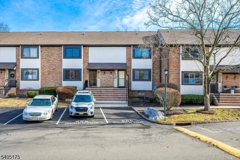 Hillsborough Twp., NJ 08844,806 Robin Rd