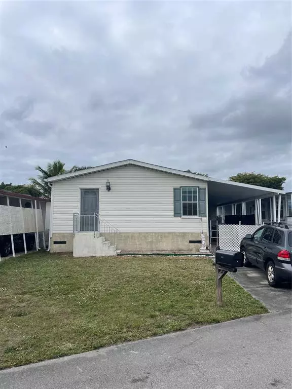 Davie, FL 33324,2321 SW 85th Ave