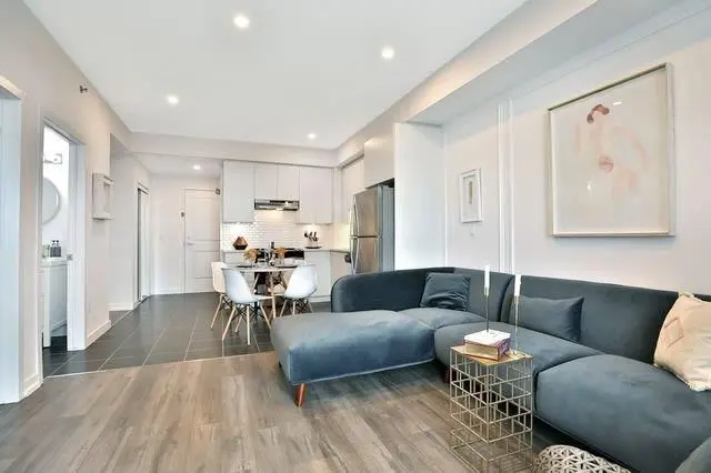 Oakville, ON L6M 0Y5,2490 Old Bronte RD #318