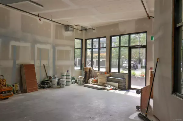 Nanaimo, BC V9T 2H3,4474 Wellington Rd #104