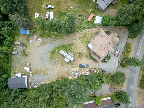 Black Creek, BC V9J 1B5,2524 Macaulay Rd