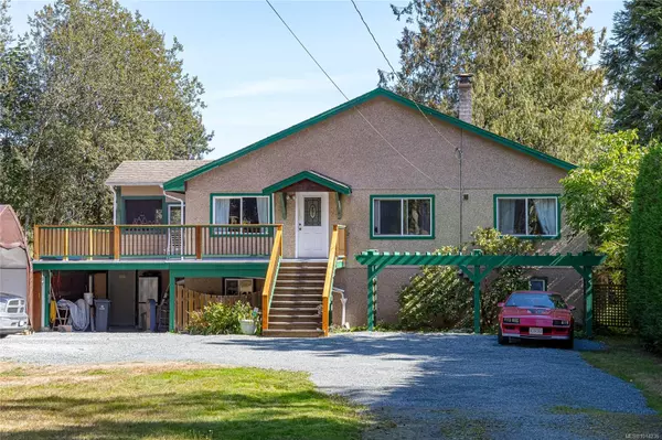 10695 Chemainus Rd, Saltair, BC V9G 2A4