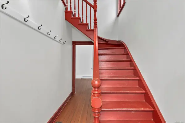 Cumberland, BC V0R 1S0,2765 Penrith Ave