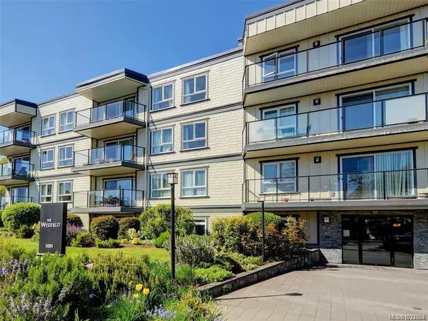 1024 Fairfield Rd #204, Victoria, BC V8V 3A5