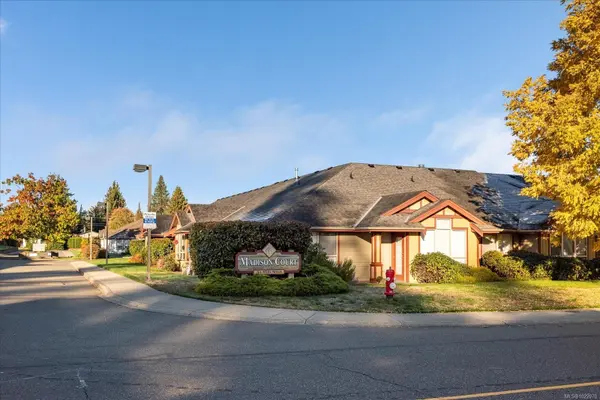 Parksville, BC V9P 2N5,261 Mills St #703