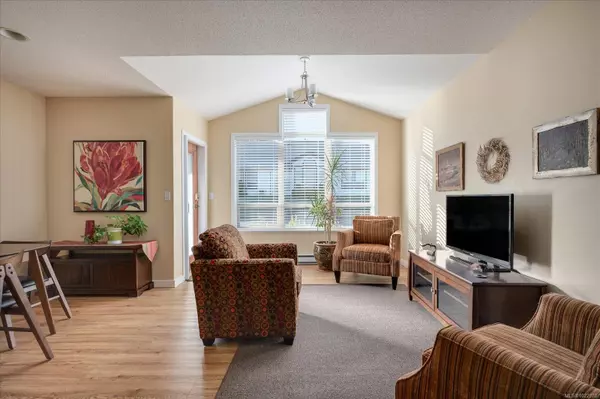 Parksville, BC V9P 2N5,261 Mills St #703