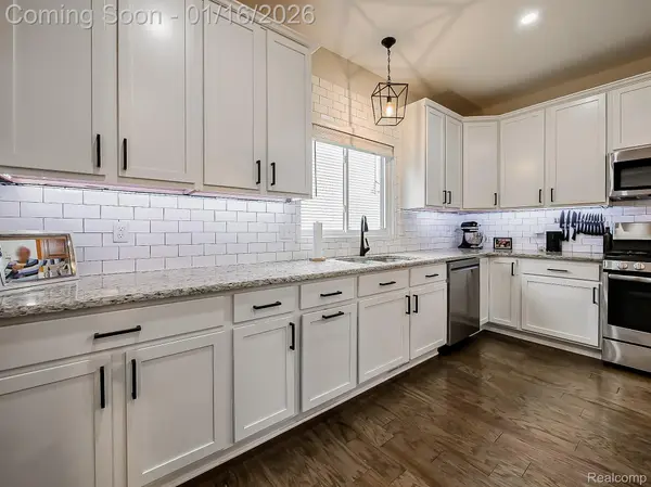 Holly, MI 48442,337 Beaver RUN