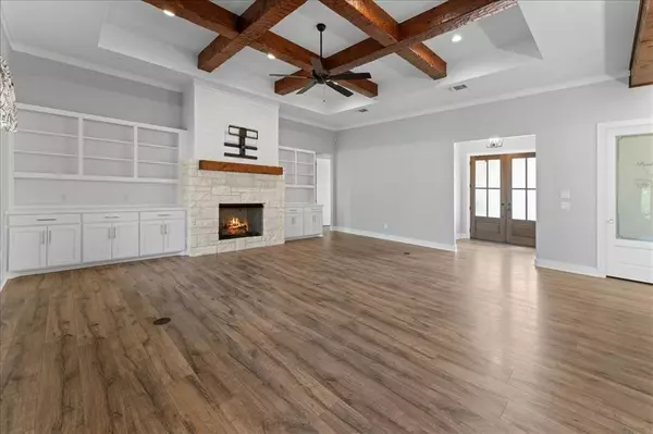 Yantis, TX 75497,480 County Road 1927