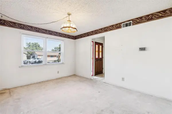 Arlington, TX 76012,1706 Chip N Dale Drive