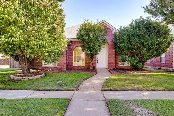 1177 Christopher Lane,  Lewisville,  TX 75077