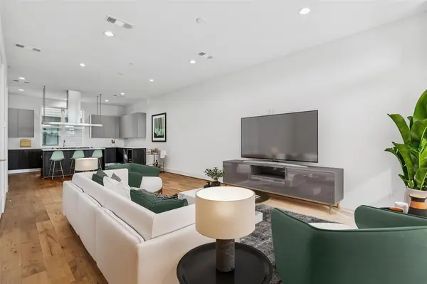 3048 Chimes Street, Dallas, TX 75219