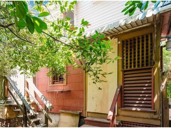 Portland, OR 97209,2037 NW 21ST AVE