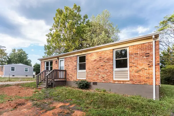 Appomattox, VA 24522,329 Stevens St