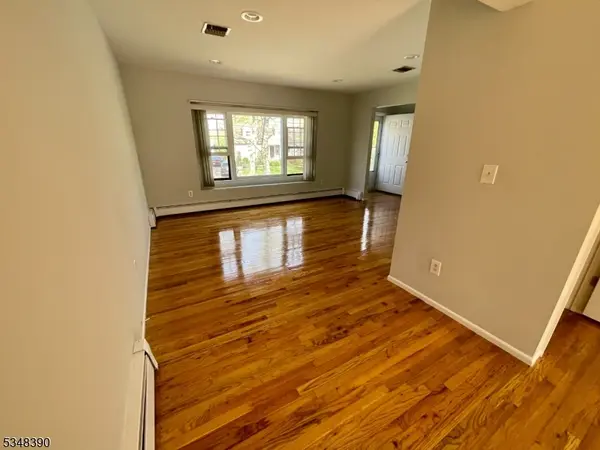 Summit City, NJ 07901,5 Edison Dr #A