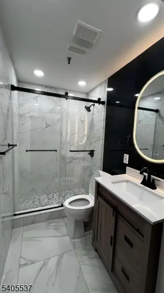 Paterson City, NJ 07503,384 Trenton Ave