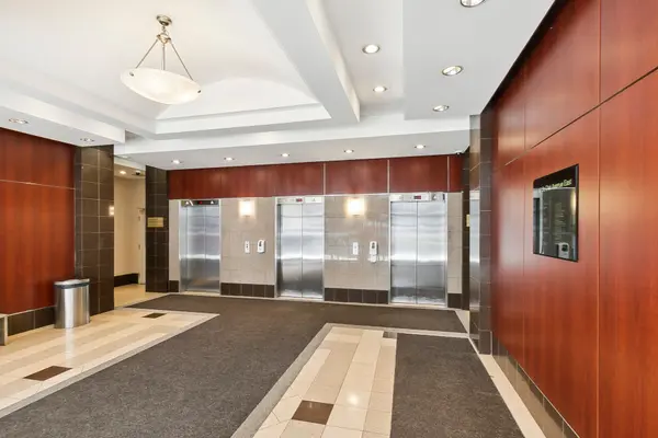 Toronto C09, ON M4T 1N5,60 St Clair AVE E #1006