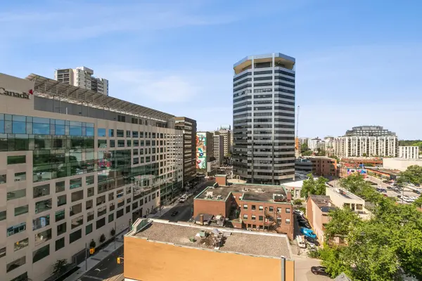 Toronto C09, ON M4T 1N5,60 St Clair AVE E #1006