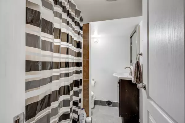 Toronto C01, ON M6J 1R9,55 Afton AVE #Lower