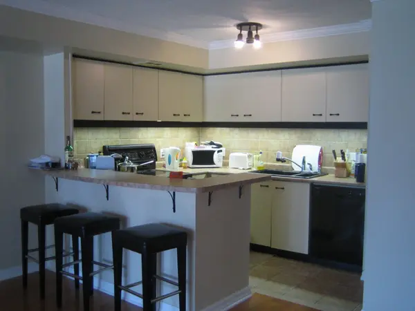 Toronto C08, ON M5E 1W5,25 The Esplanade N/A #2513