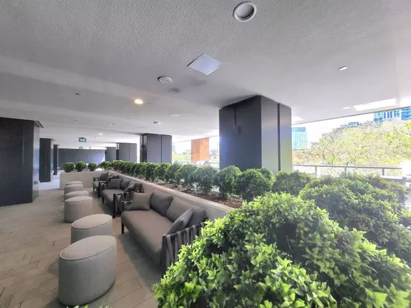 Toronto C08, ON M5B 0C8,319 Jarvis ST #PH 15