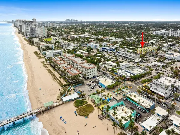 Lauderdale By The Sea, FL 33308,4332 Seagrape Dr #11