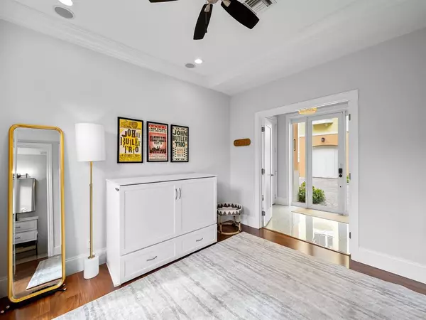 Lauderdale By The Sea, FL 33308,4332 Seagrape Dr #11