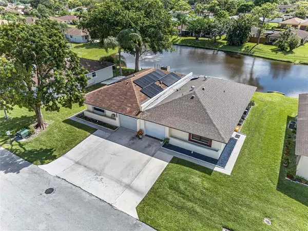 West Palm Beach, FL 33415,4916 Luqui Ct #26A