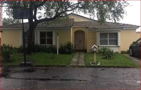 10975 SW 72nd Ter, Miami, FL 33173