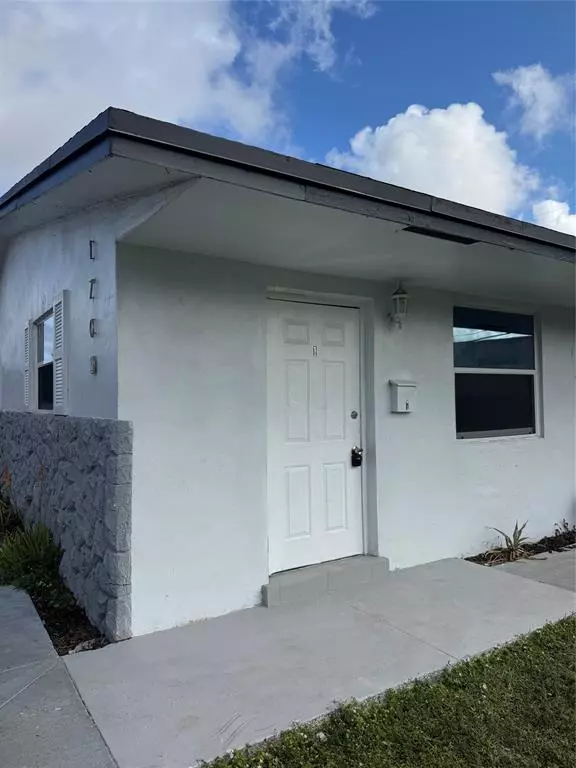 Lauderhill, FL 33313,1700 NW 52nd Ave #1