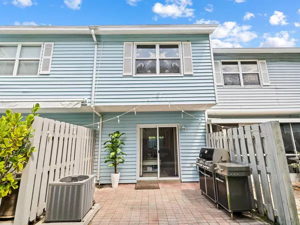 Fort Lauderdale, FL 33305,1989 NE 15th Ave #1989