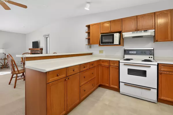 Collingwood, ON L9Y 5B4,524 Oxbow CRES