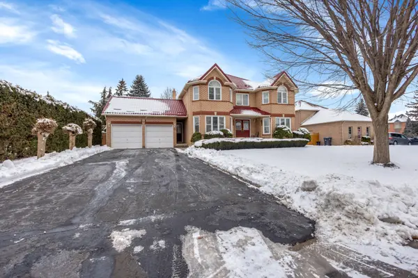 Brampton, ON L6Z 4P2,50 Ravenscroft CIR