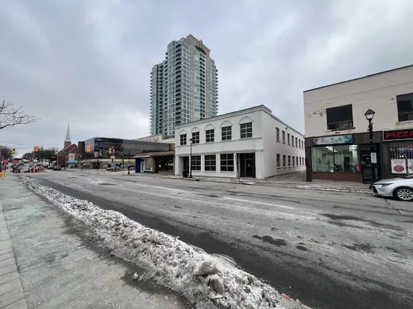 32 Queen ST W #203, Brampton, ON L6X 1A1