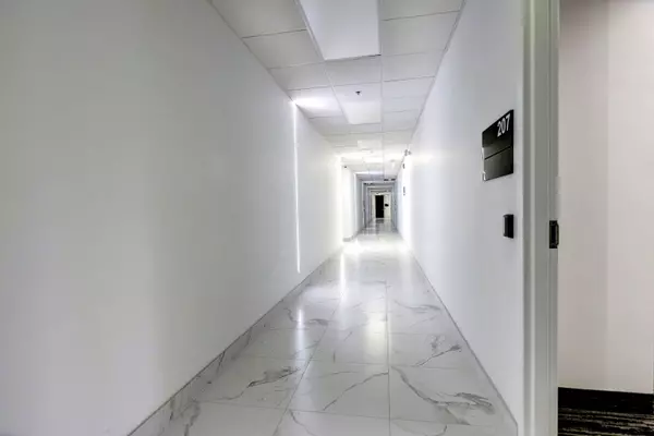 Mississauga, ON L5R 3R1,320 Matheson BLVD W #302