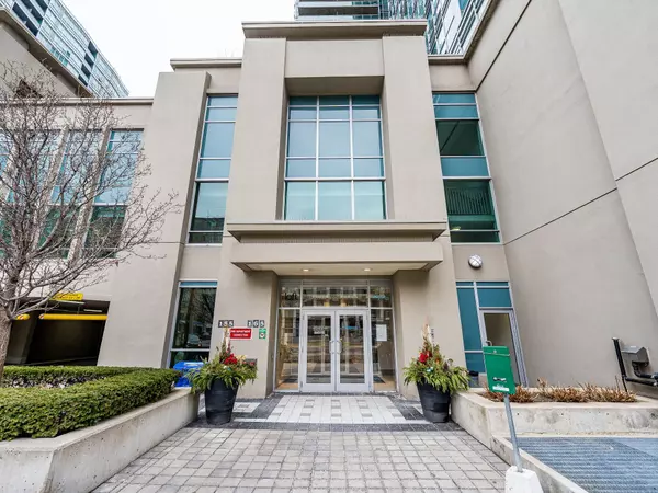 Toronto W06, ON M8Y 0A7,155 Legion RD N #503