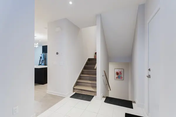 Blossom Park - Airport And Area, ON K4M 0E7,900 Chipping CIR