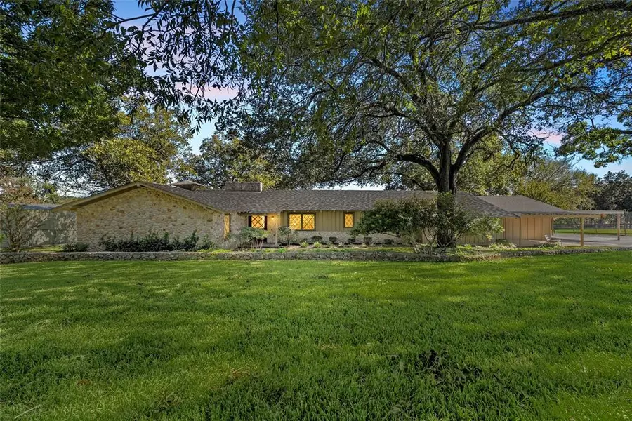 925 Church Road, Mcgregor, TX 76657