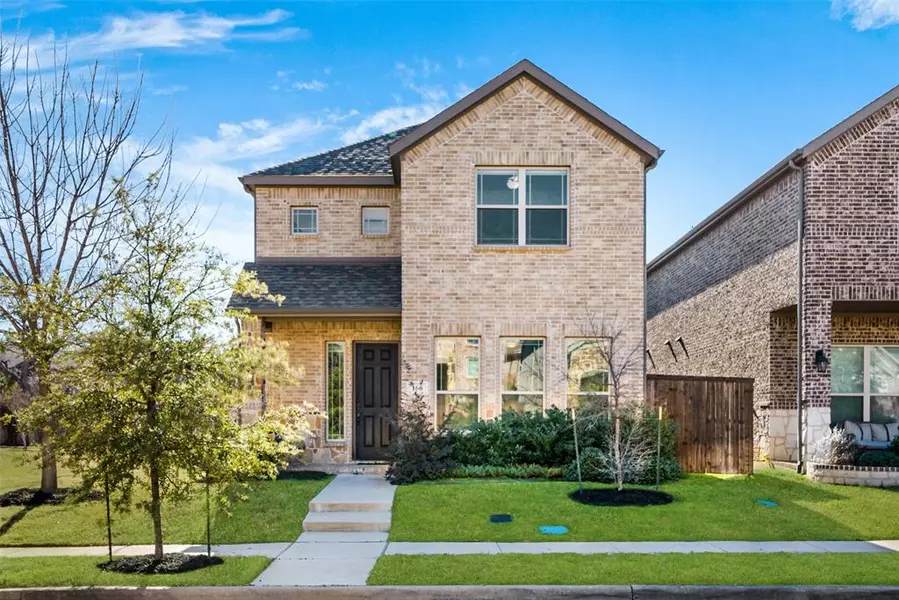 166 Mccartt Drive, Lewisville, TX 75067
