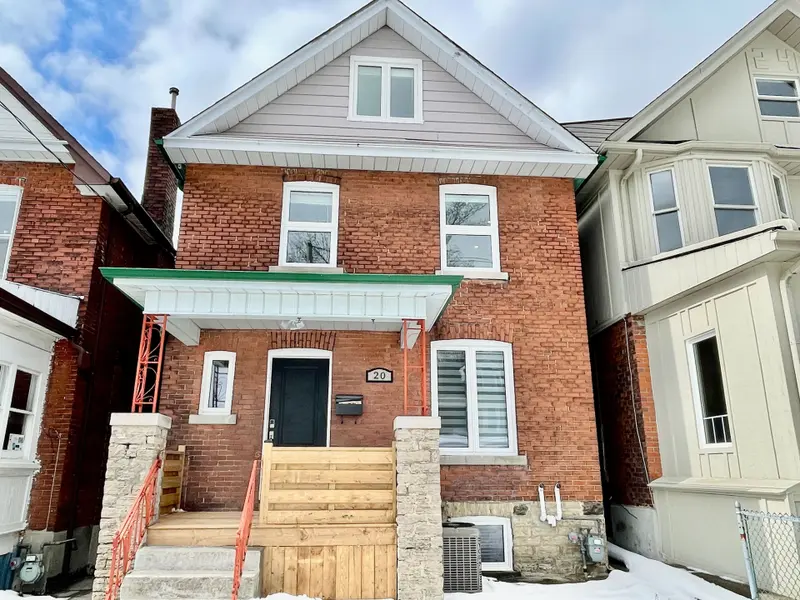 20 St Clair GDNS #Upper, Toronto W03, ON M6E 3V4