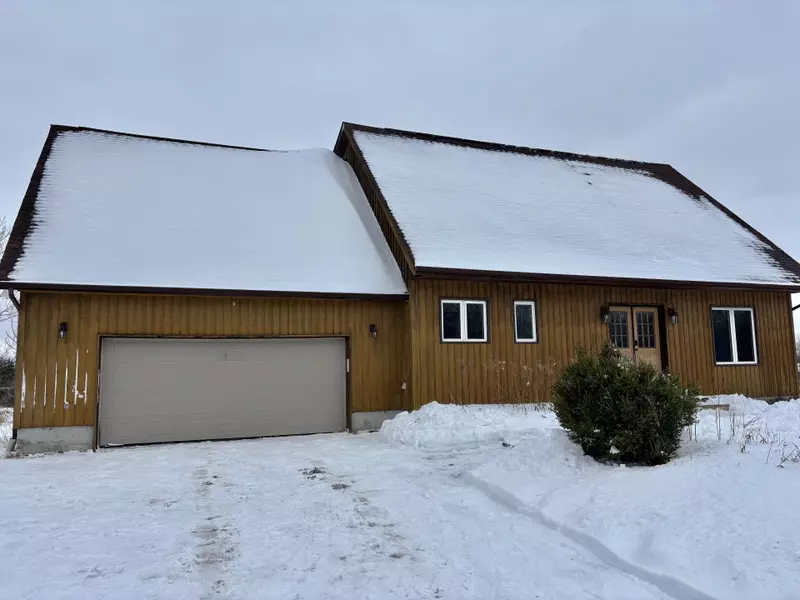 3447 GREENLAND RD, Constance Bay - Dunrobin - Kilmaurs - Woodlawn, ON K0A 1T0