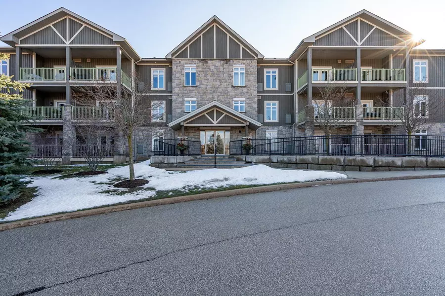 27 Beaver ST S #305, Blue Mountains, ON N0H 1J0