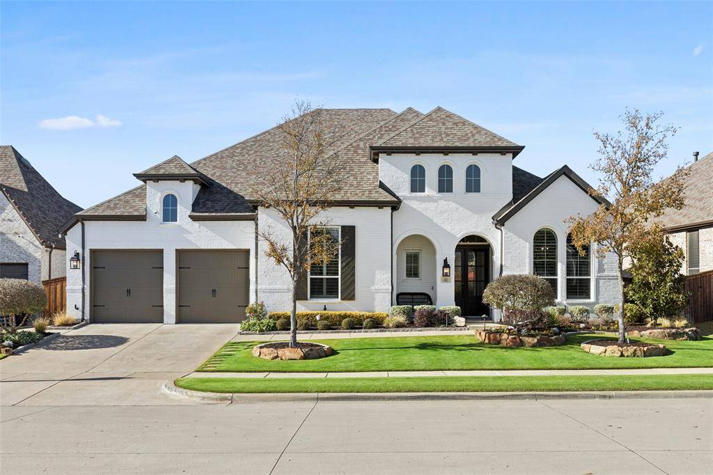 1421 Bluestem Drive, Aubrey, TX 76227