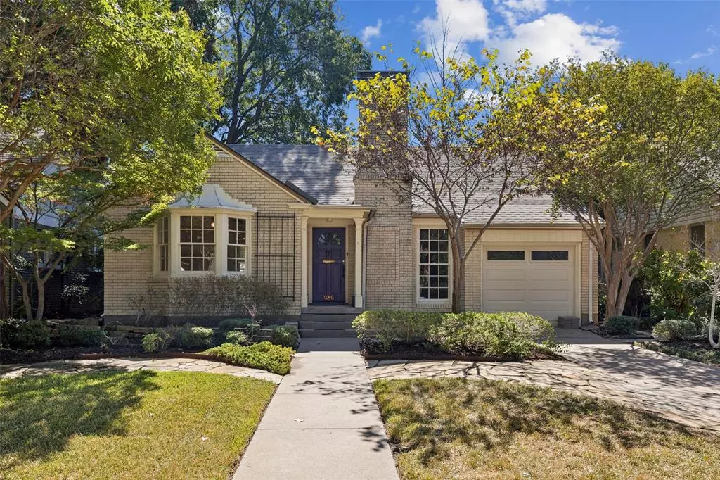 Dallas, TX 75208,926 Salmon Drive