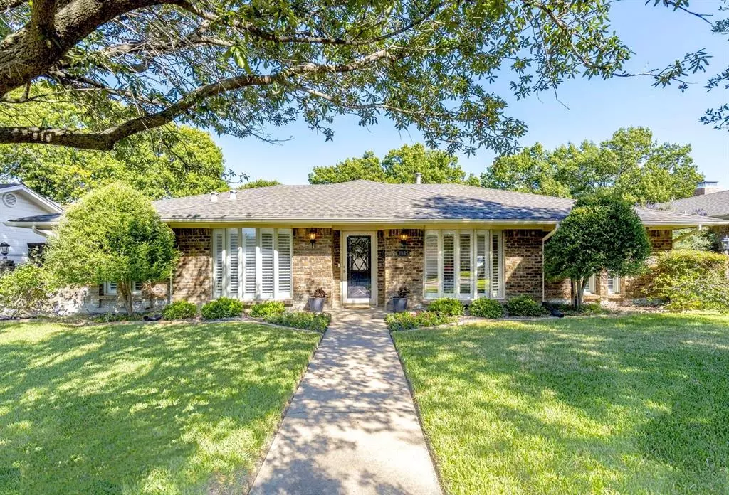 Dallas, TX 75248,7335 La Bolsa Drive
