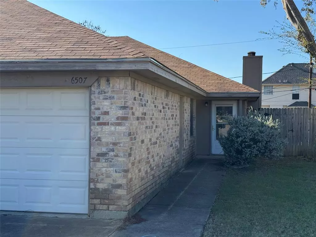 North Richland Hills, TX 76182,6507 Central Avenue