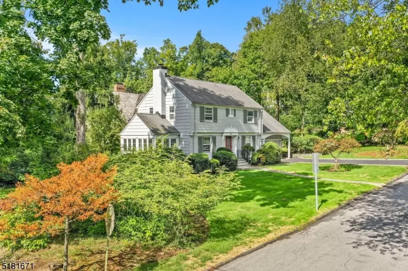 Millburn Twp., NJ 07078,1 Gapview Rd