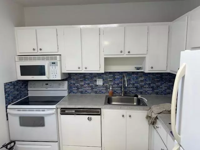 Margate, FL 33063,7305 NW 5th Pl #206